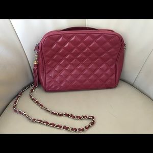 Chain strapped bag